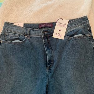 Gloria Vanderbilt women’s slimming Jean 18Avg